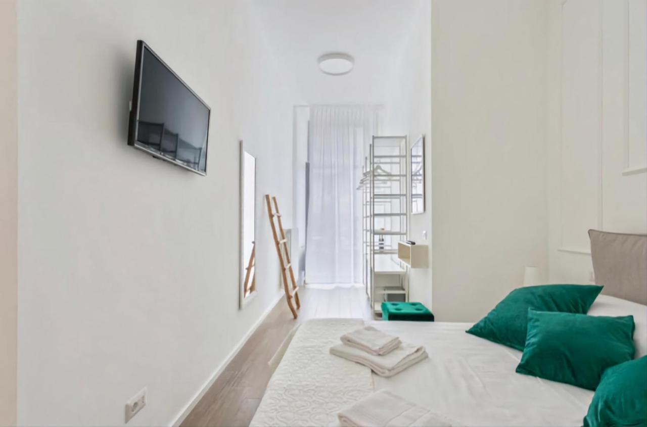 Sofia Apartamento Como